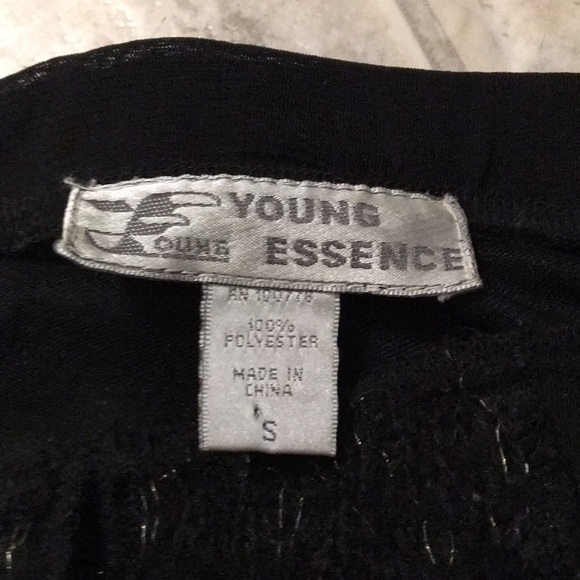 Young Essence knit asymmetrical skirt - Picture 4 of 4